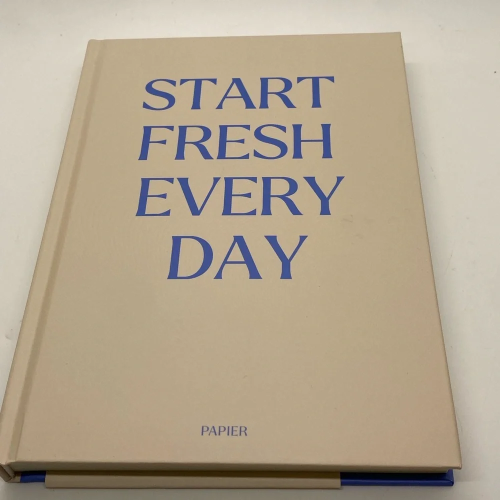 NWT Papier Wonder Productivity Planner Hardcover 192 pages Size 6”x8.5”